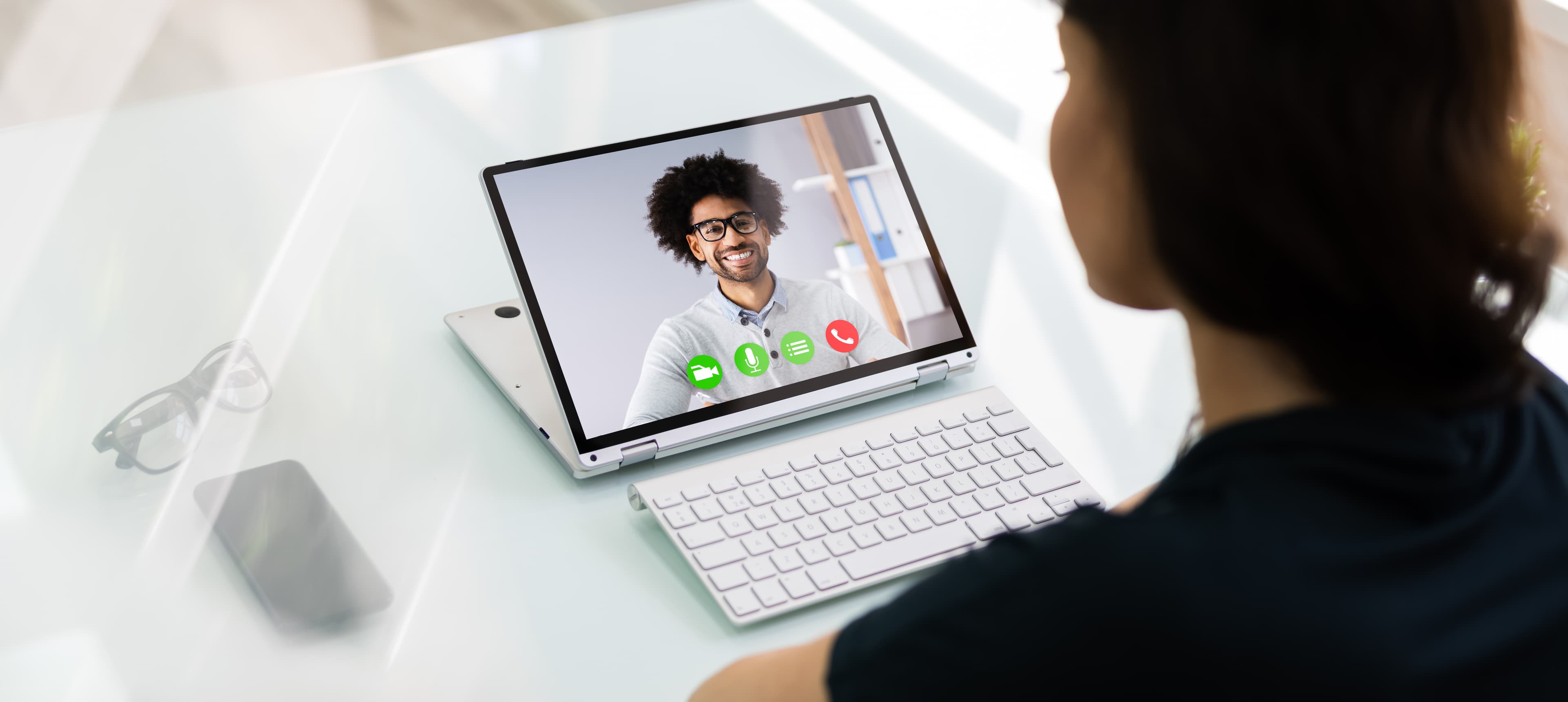 10 Ways to Reduce Interviewer Bias